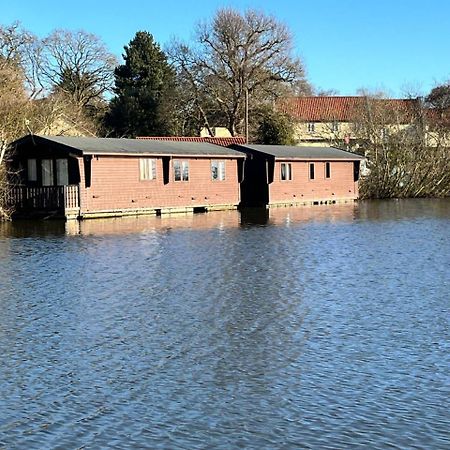 Hickling Broads Lodge Houseboat Stalham Luaran gambar